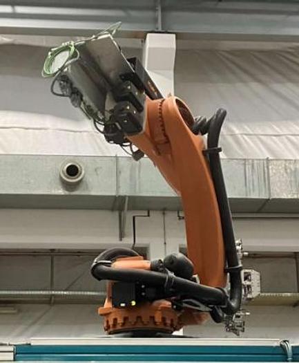 Used 2015 Kuka KR C4