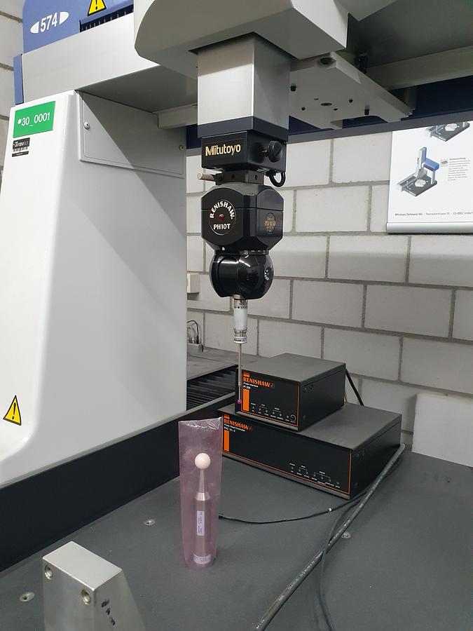 Used Mitutoyo CRT-A C574