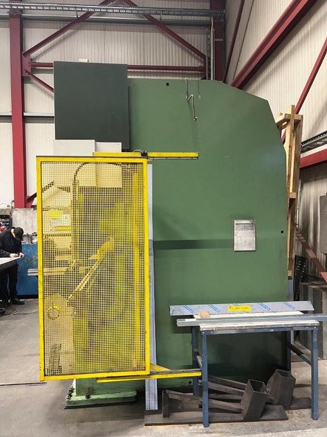 Used 1990 Fasti Bending Machine 