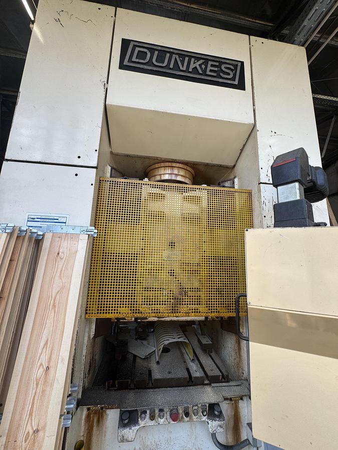 Used 1975 Dunkes HDS 200