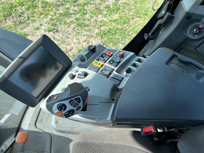 Used 2016 Claas Xerion 4000