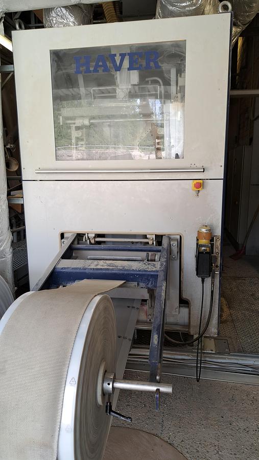 Used 2004 Haver & Boecker FFS-Delta Form-Fill-Seal Packaging Machine