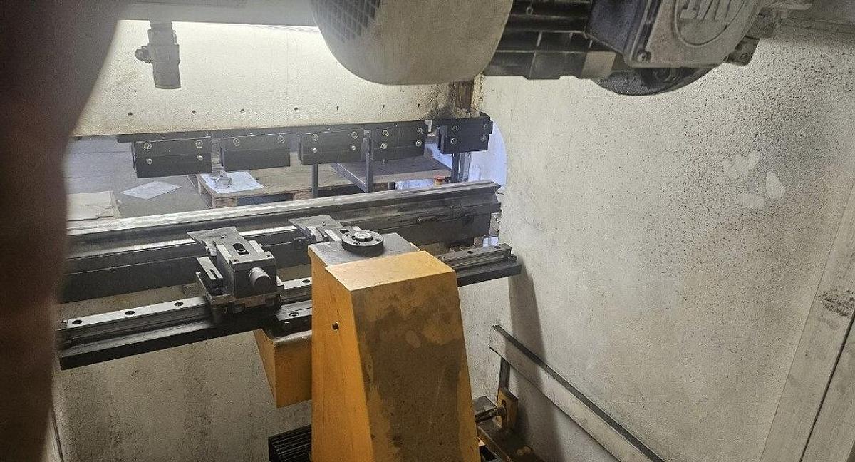 Used 2007 Ermaksan CNC HAP 1270x35