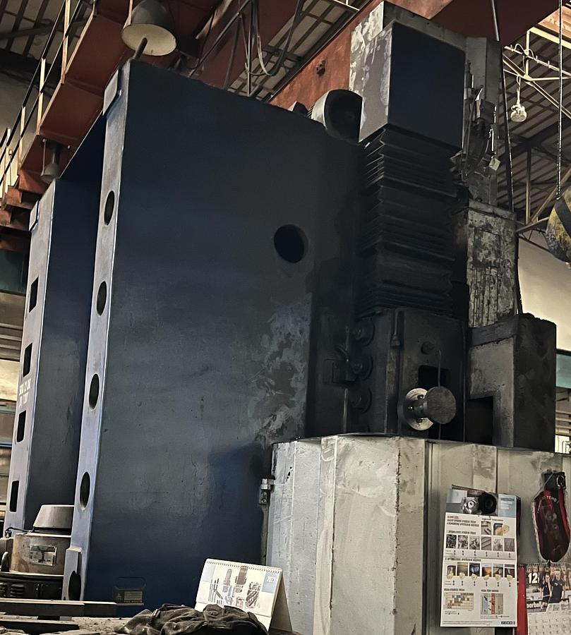 Used TOS SKIQ 12 CNC