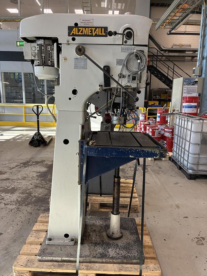Used 2001 Alzmetall AB 4/HST Column Drilling Machine