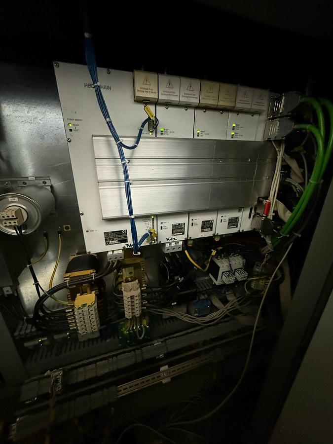 Used 2003 Deckel Maho DMU 80 T