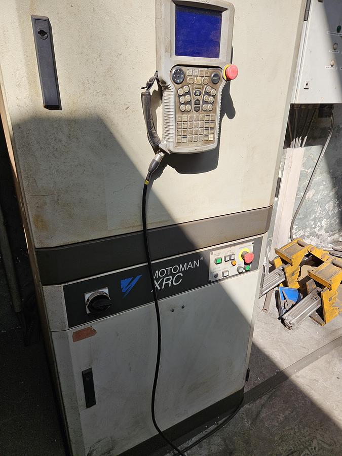 Used 2000 Motoman YR up