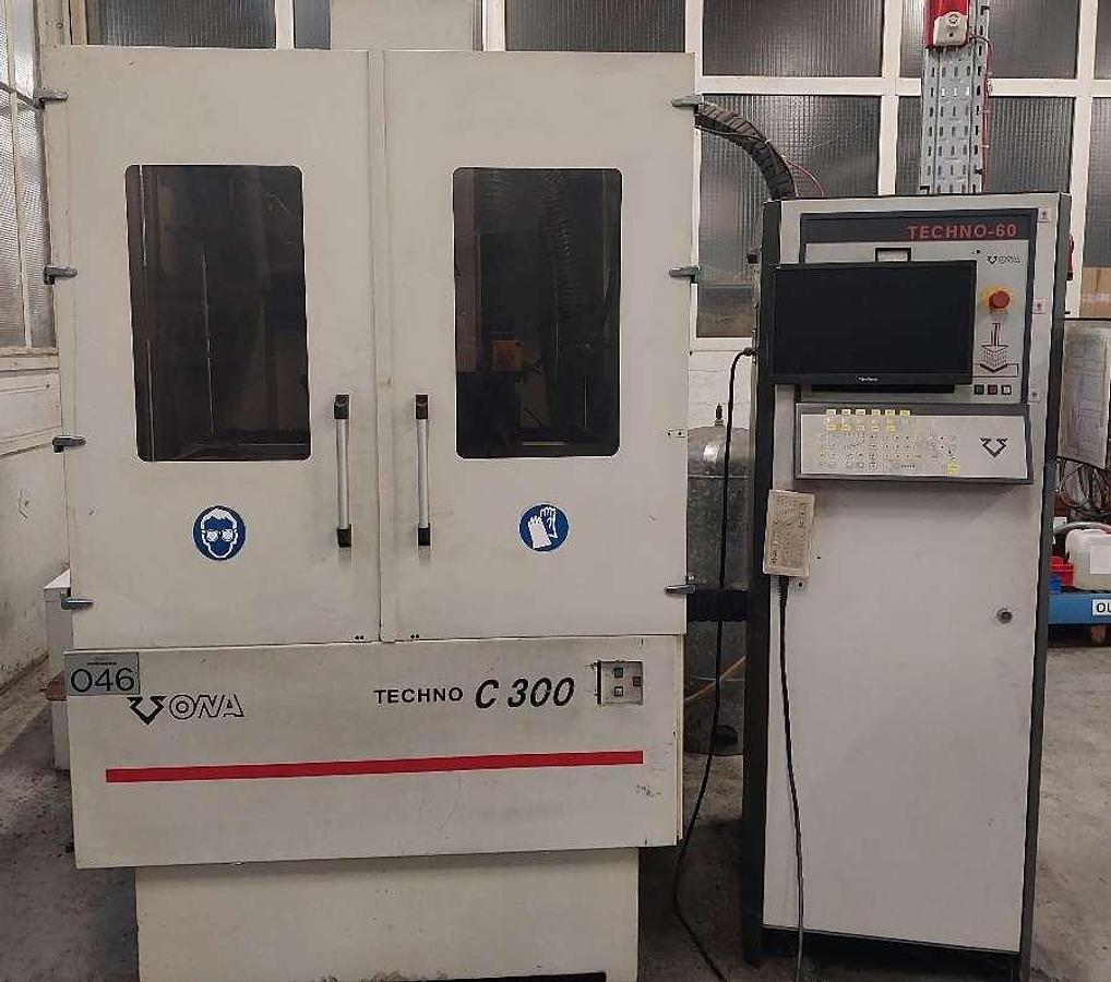 Used ONA TECHNO C300 Die Sinking EDM Machine