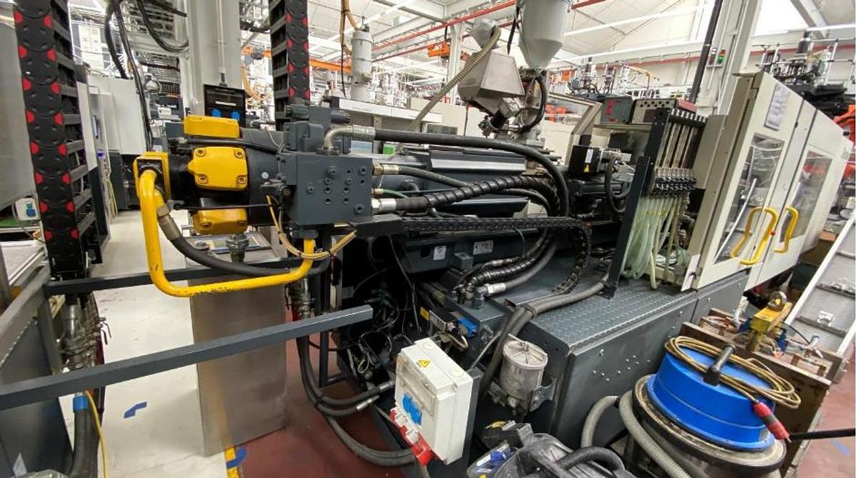 Used 2001 Demag 200/560-840 concept