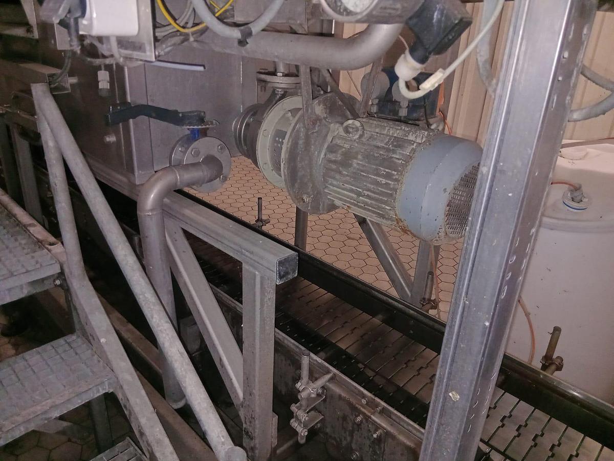Used 2000 Krones Zierk PET crate washing system