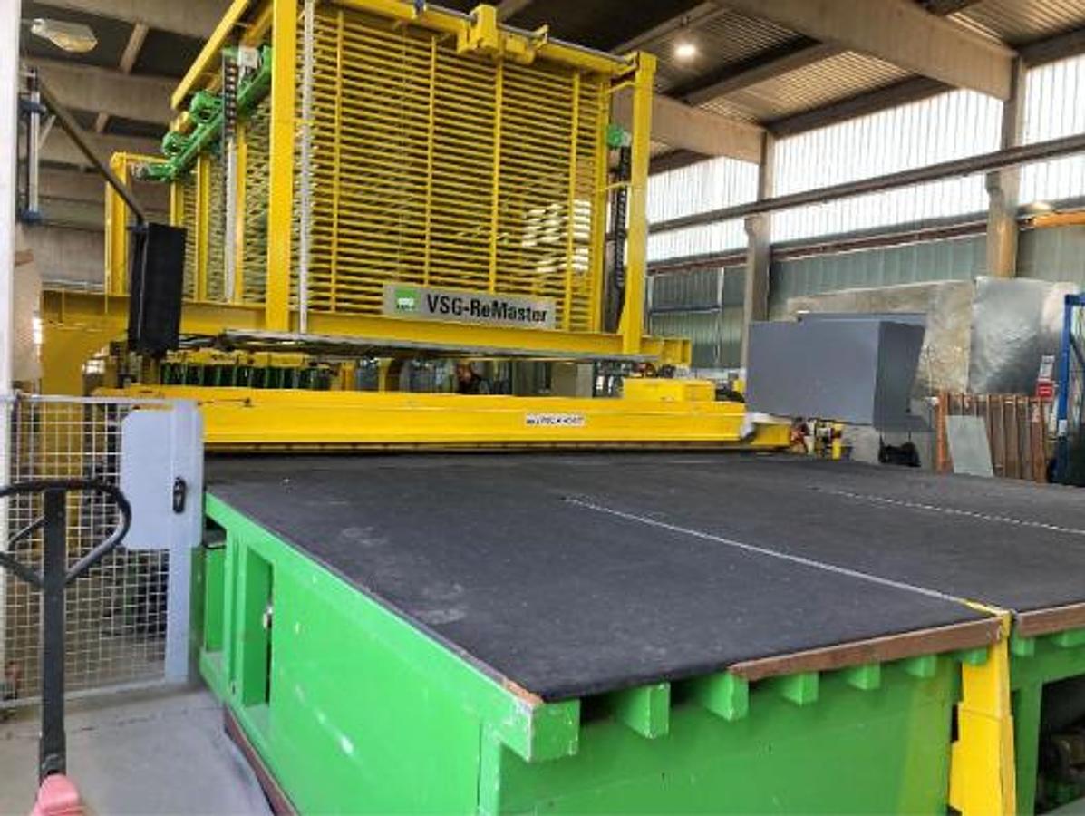 Used 2002 Hegla VSG-A 46 MT Cutting System 