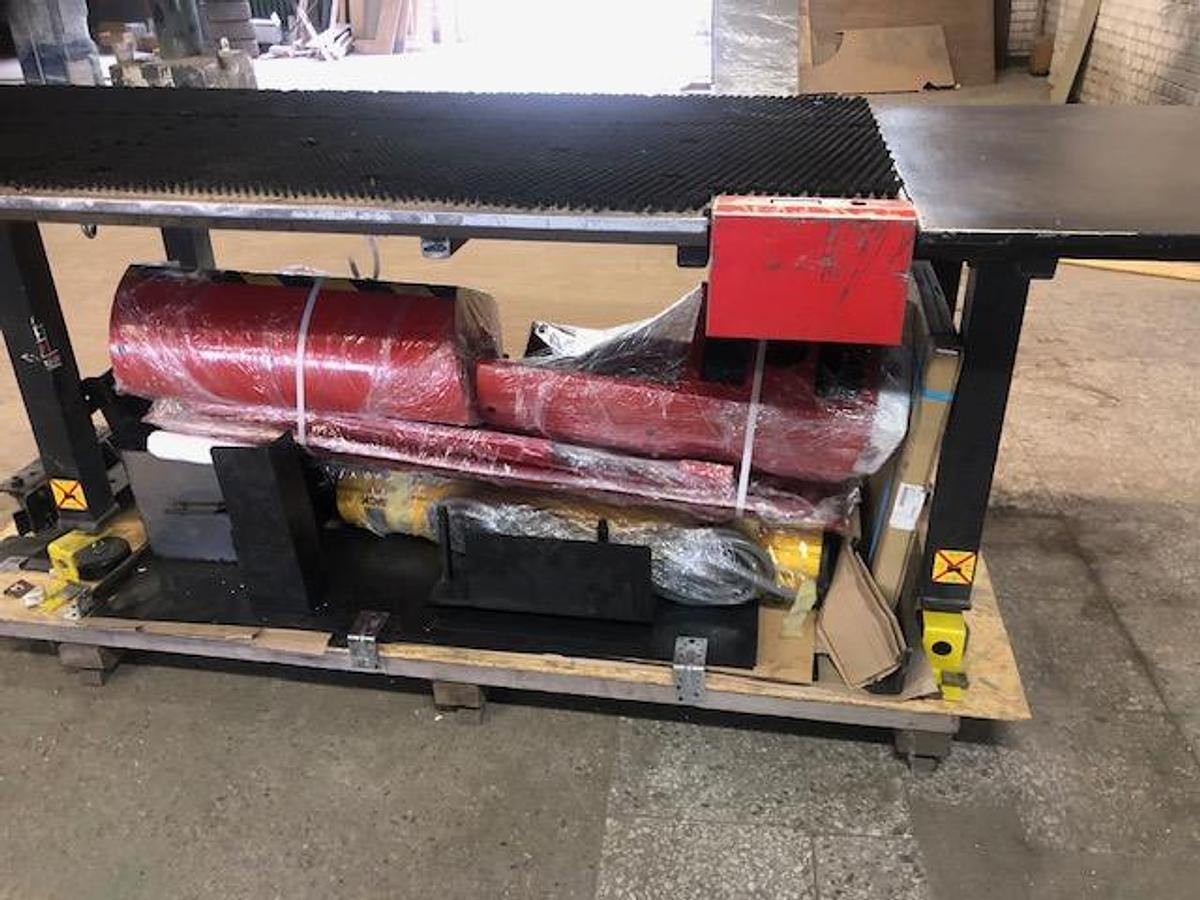 Used 2011 Amada EM2510NT