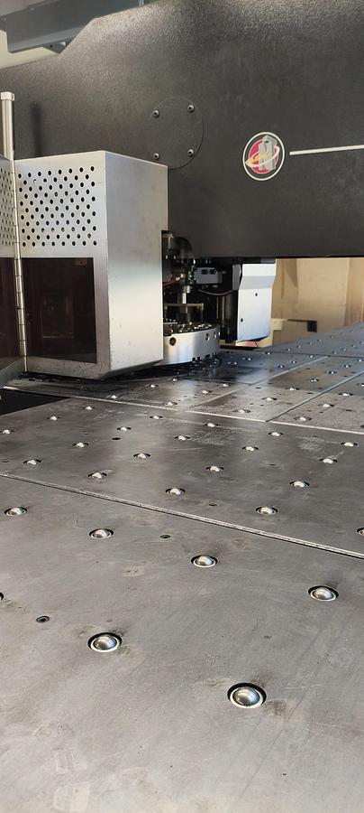 Used 2008 AMADA AC-2510 NT