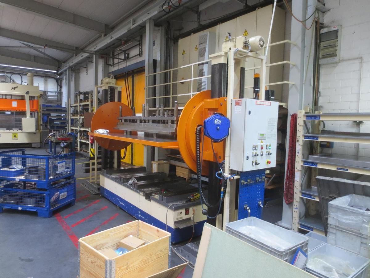 Used 2007 HYWEMA HDV / W – 3.5 Electromechanical Tool Lifting – Turning Device