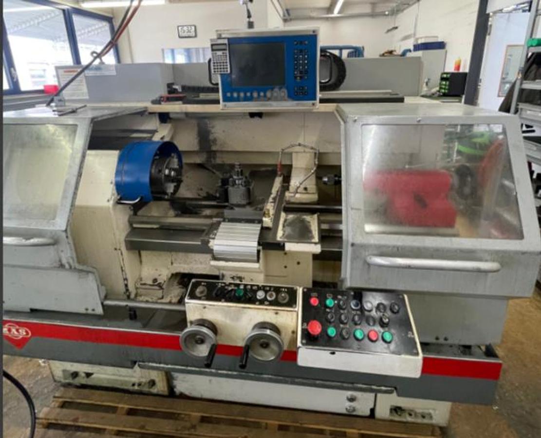 Used 2001 MASTURN MT 32 CNC Lathe