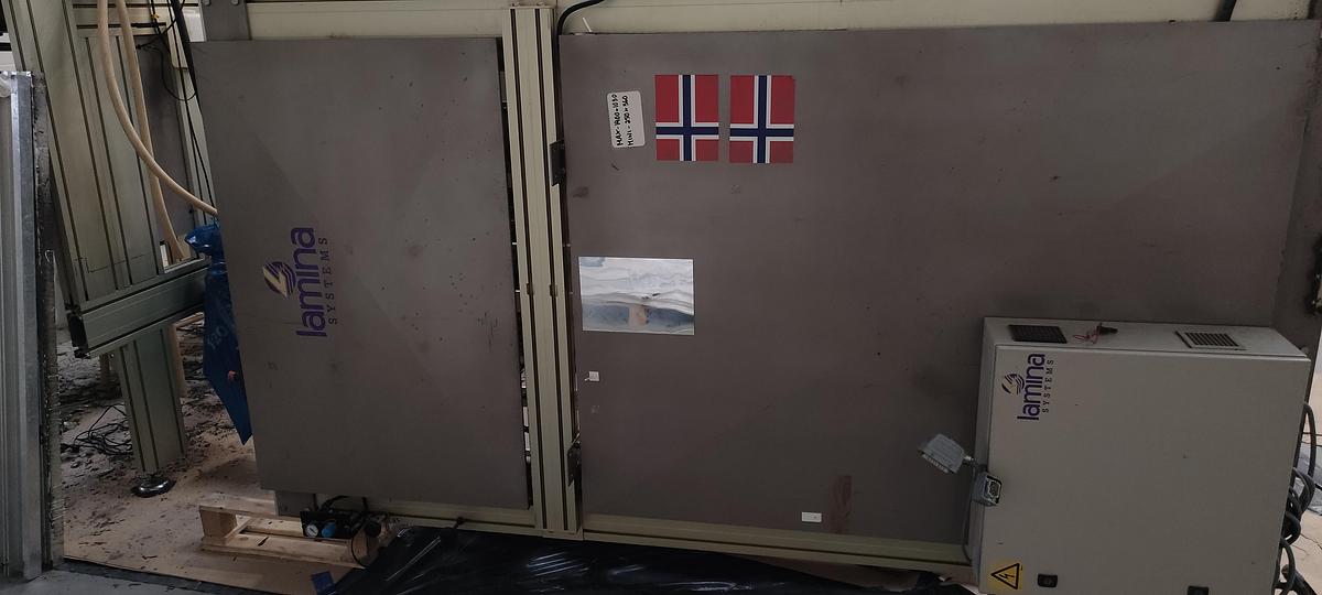 Used 1998  LAMINA 1114 FA
