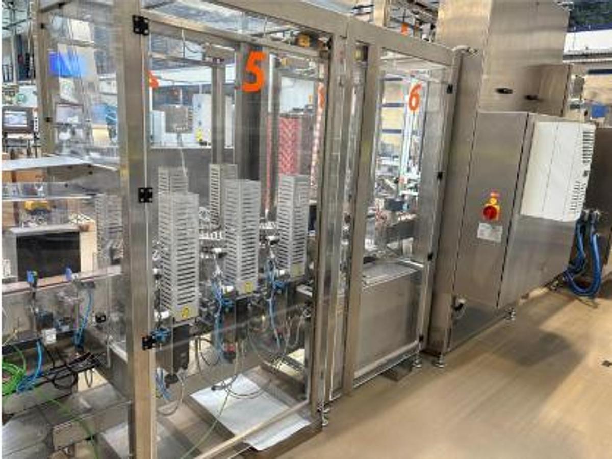 Used Bottle Distribution and Sleeve-Wrapping Line