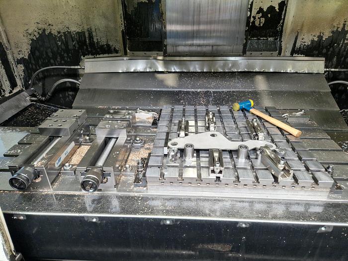 Used 2004 Hurco VMX50 / 40T