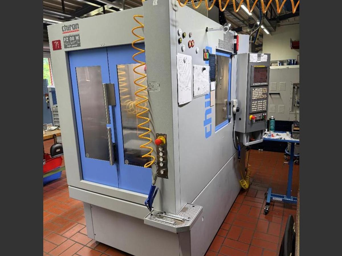 Used 2010 Chiron FZ-08W CNC Universal Milling Machine 