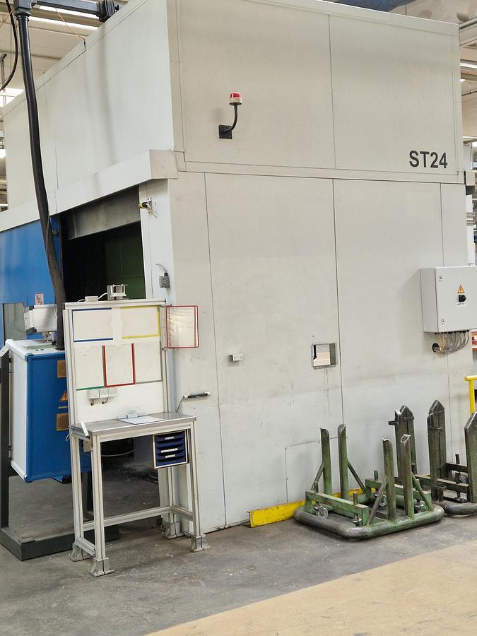 Used 1998 Kaiser KSTU 1250-12.5-3DO Press