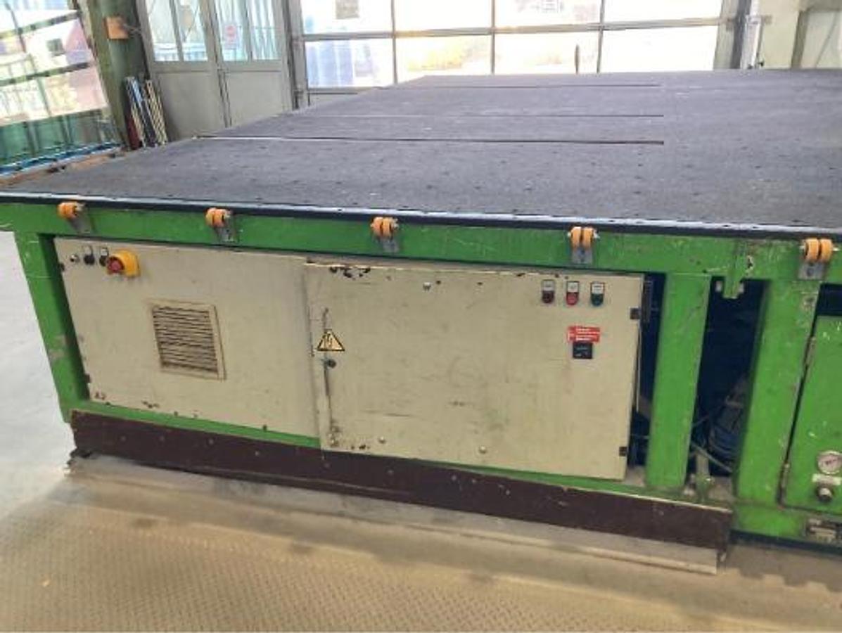 Used 2002 Hegla VSG-A 46 MT Cutting System