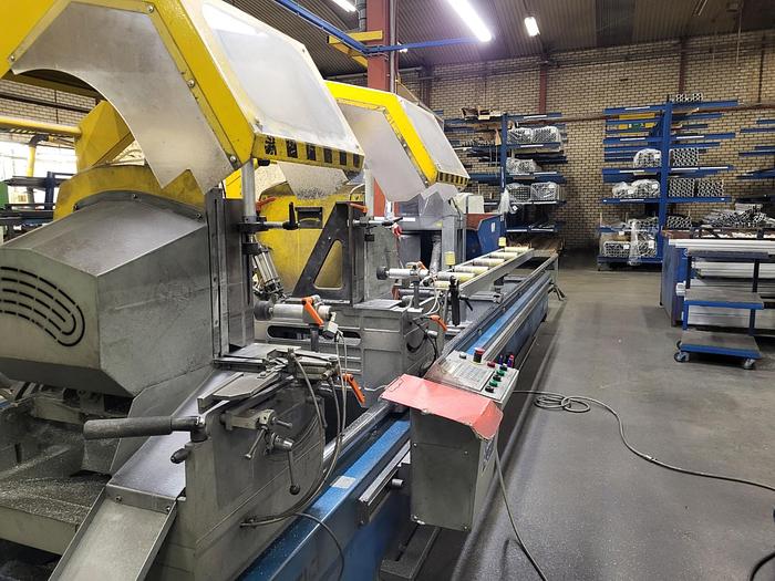 Used Pertici univer 500 D2K