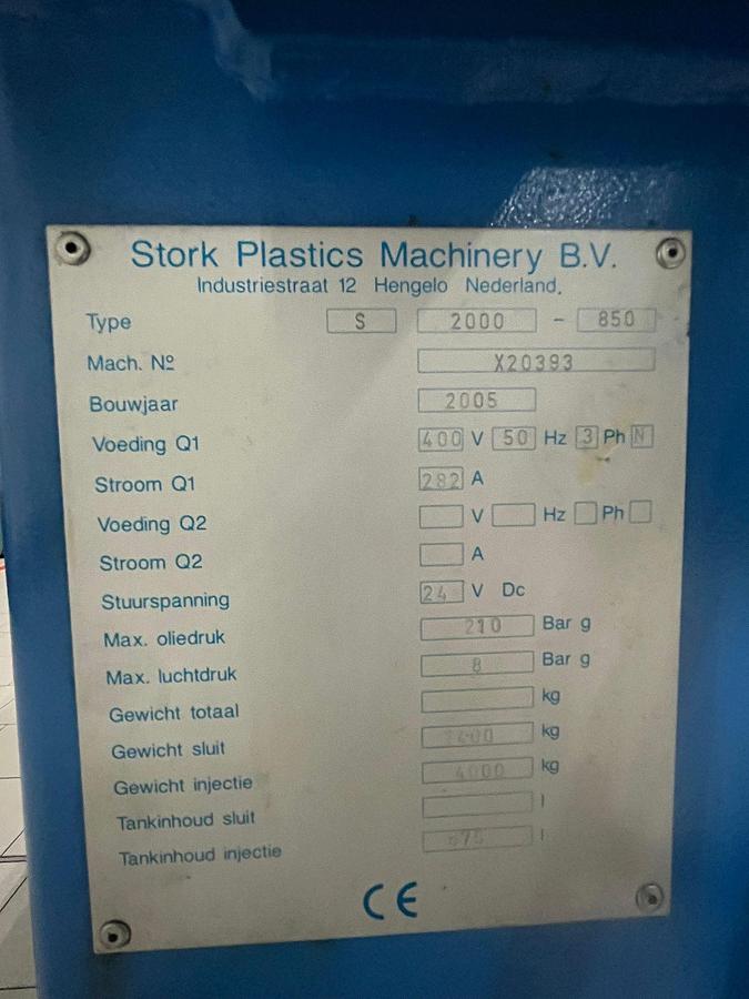 Used 2005 Stork S-2000-850 Injection Molding Machine