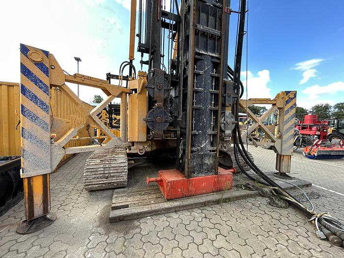 Used 2003 Fundex F12SE