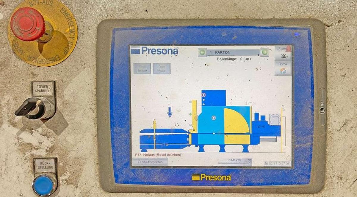 Used  2008  Presona LP100 CH2S Bailing Press 
