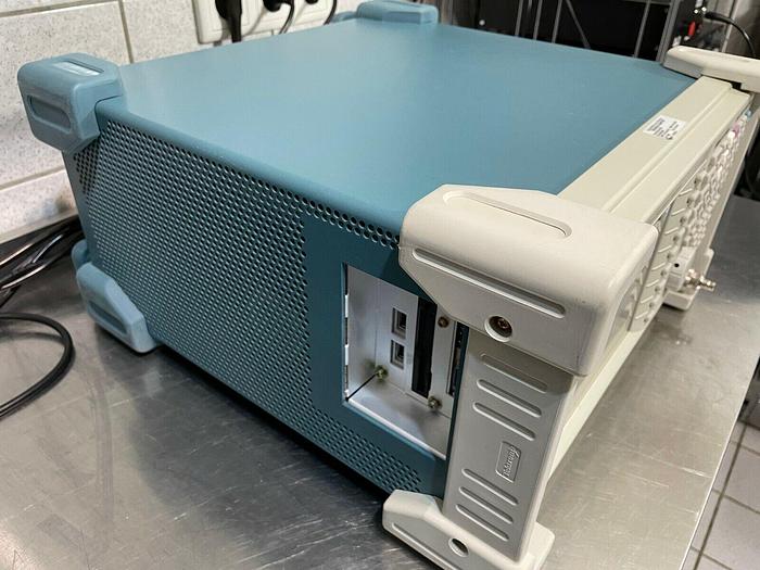 Used Tektronix RSA