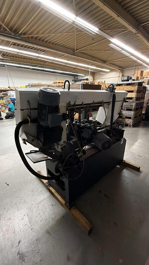 Used BAUER Automatic Band Saw