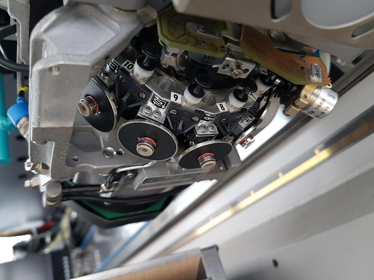 Used Siemens Siplace SMT Machines  Package