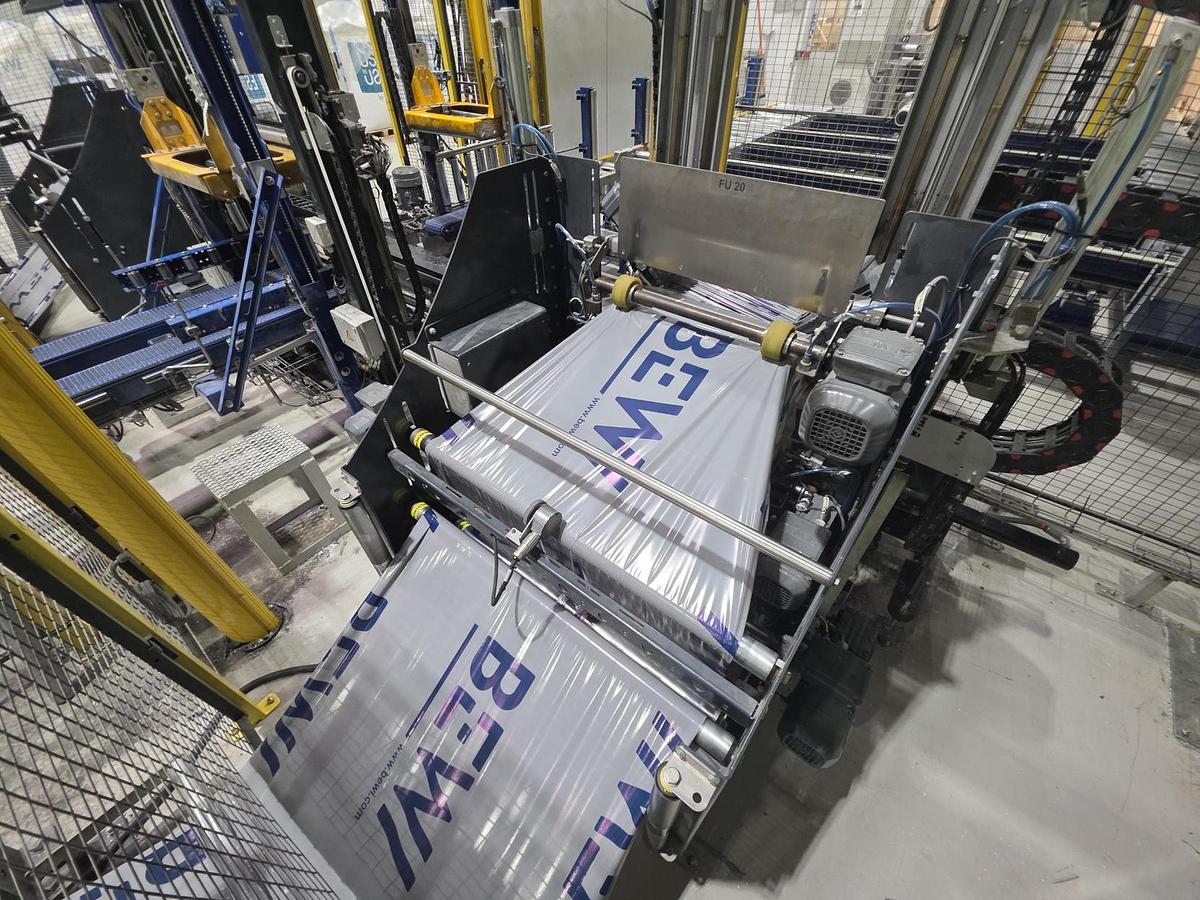 Used Tentoma RoRo StretchPack Semi-flow Packaging Machine