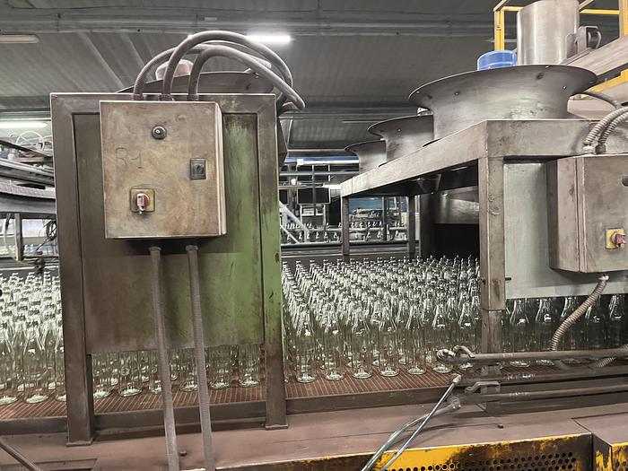 Used EMHART IS8 - EF 4 1/4 '' SG/(DG) RH Hotend glass production line