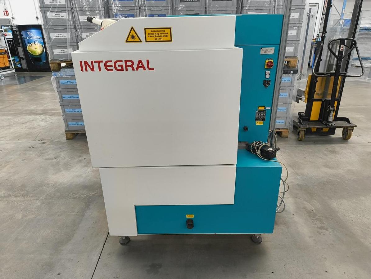 Used 2003 Rofin Baasel Lasertech SWT 5009 Laser Welding Machine