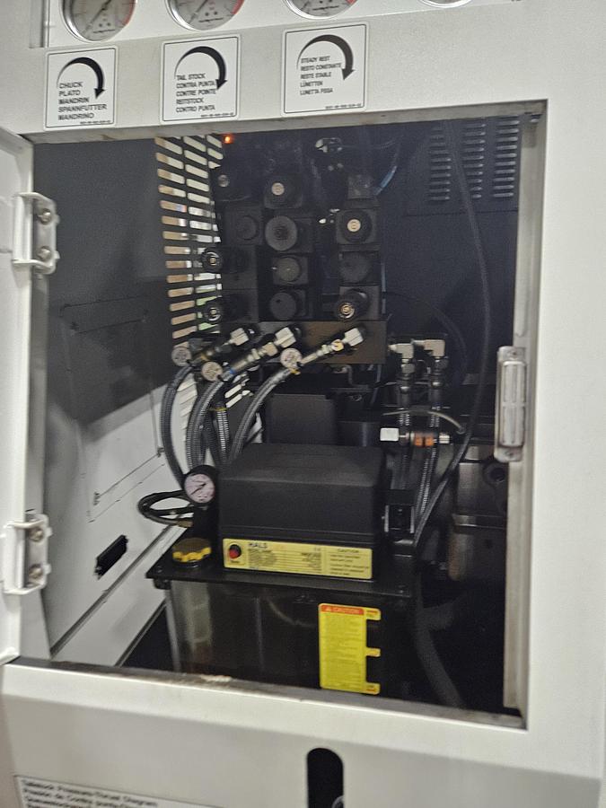 Used 2016 HYUNDAI WIA L400LMC