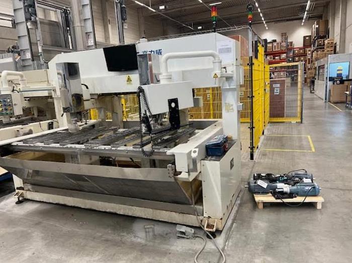 Used 2010 HO SHIN HS-200A-2