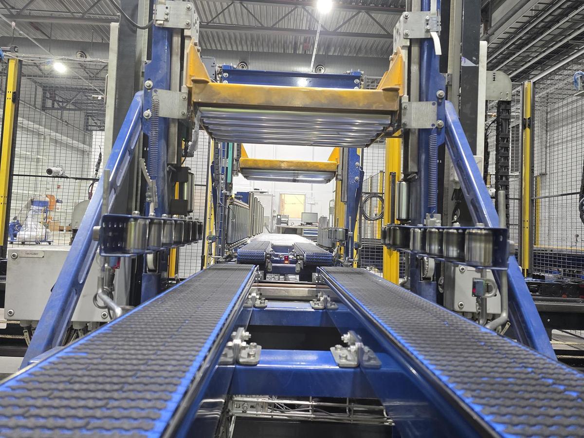 Used Tentoma RoRo StretchPack Semi-flow Packaging Machine
