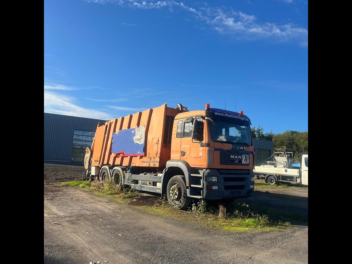 Used 2007 MAN TGA 28.320 6x2-4BL