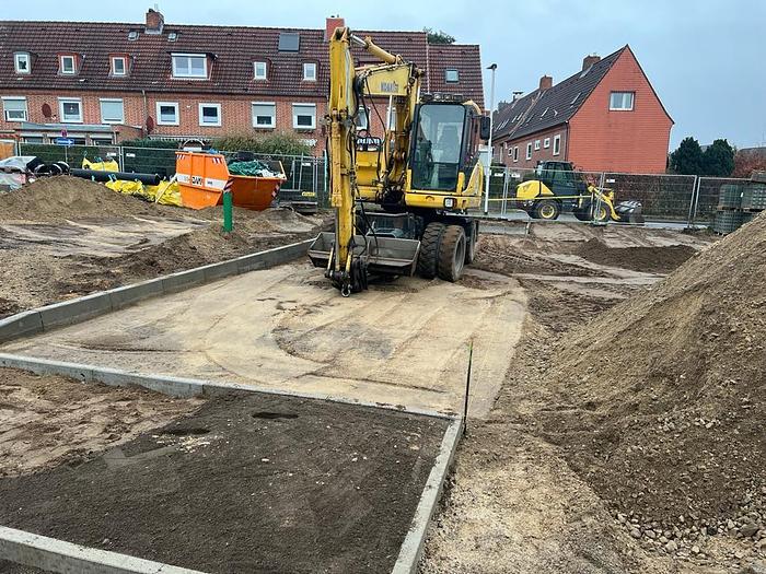 Used 2007 Komatsu PW140