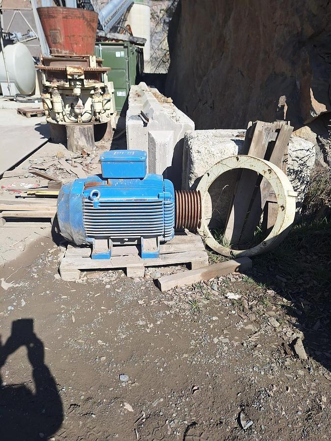 Used 1996 NORDBERG  HP 100SX