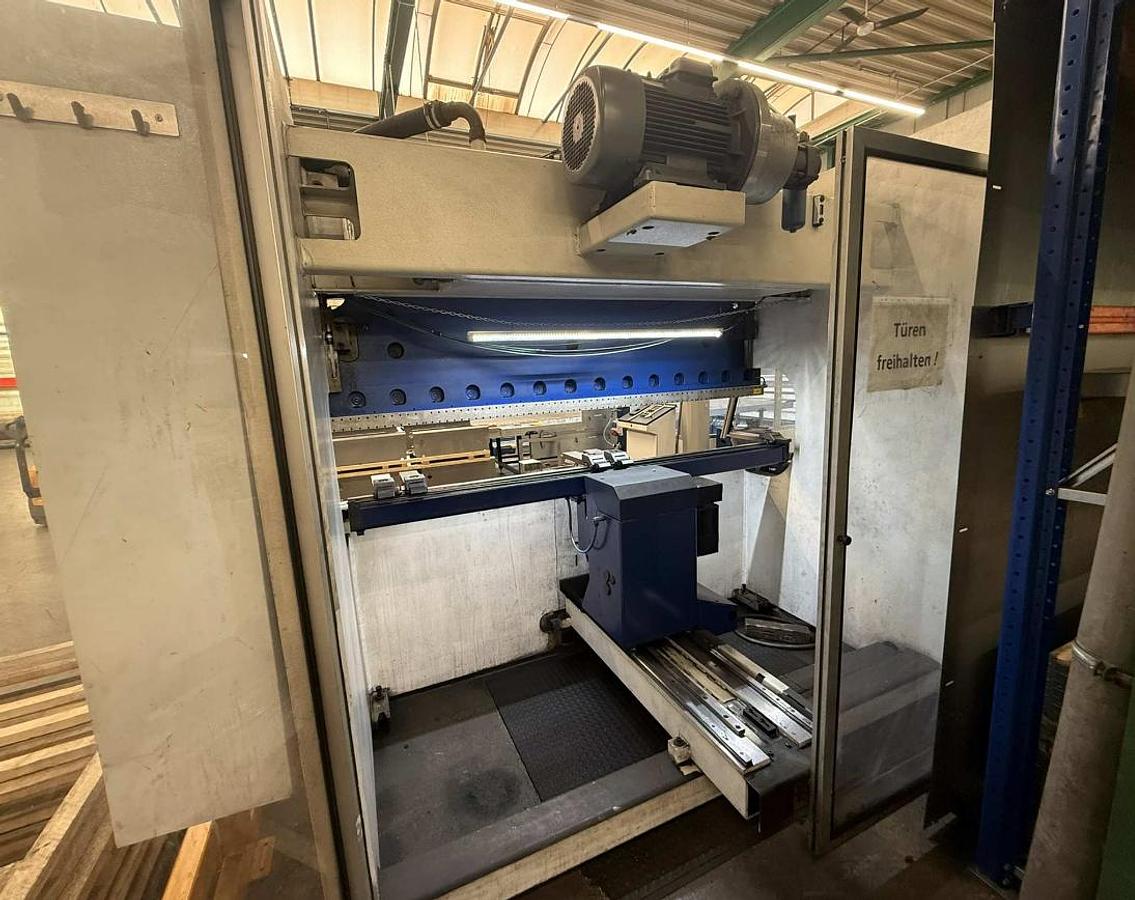 Used 1995 Trumpf TrumaBend V85 S Hydraulic Press Brake