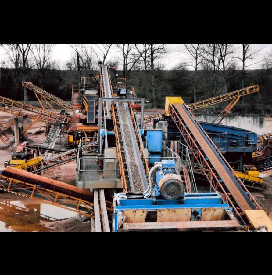Used Used Semi-Mobile Sand and Gravel Processing Plant 
