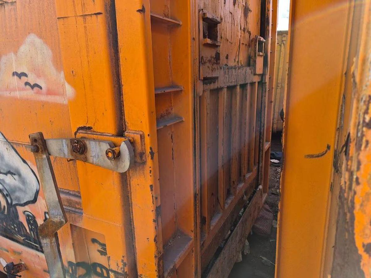 Used 2019 Husmann MP100TS Container Press including 3 Press Containers