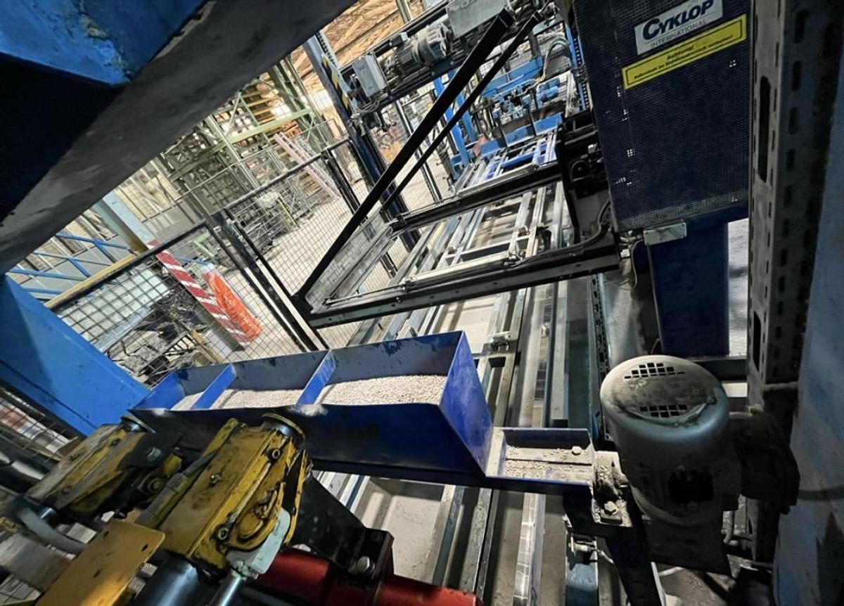 Used 1996 OMAG TRONIC 140/90-22