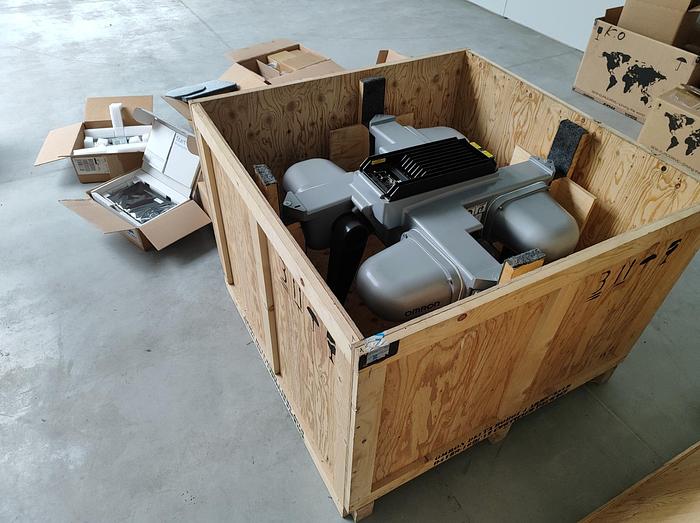 2021 OMRON 4-arms Quattro Robot iX