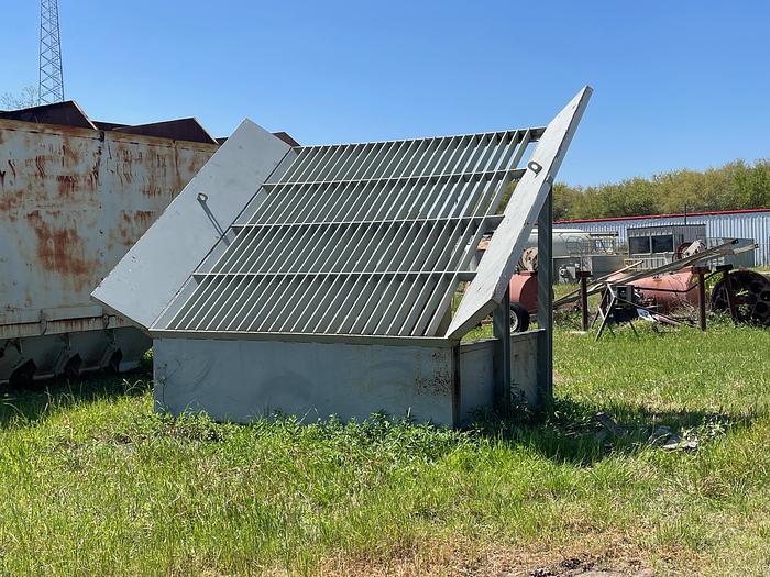 Used Grizzly 10X10-4