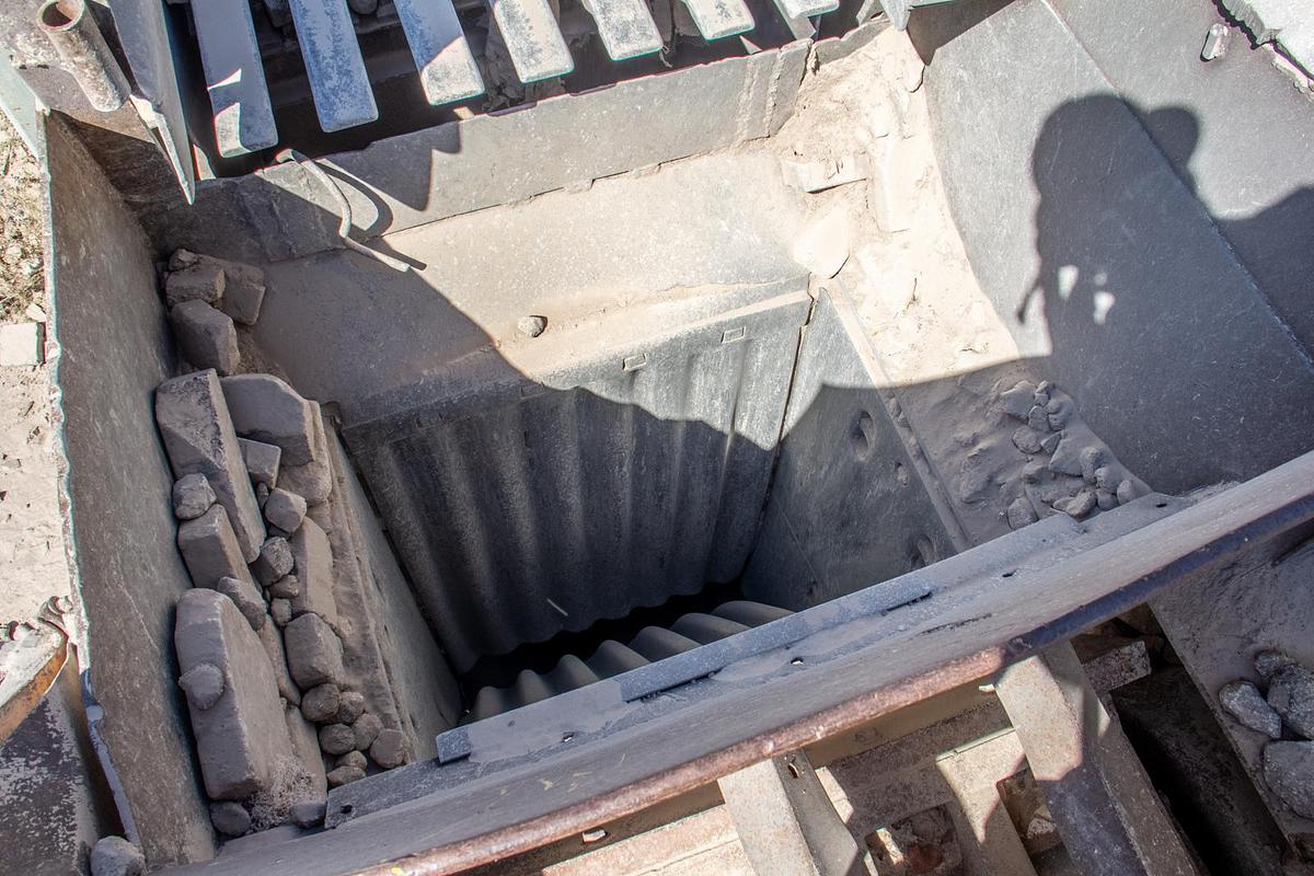 Used 2016 Rockmaster 3042