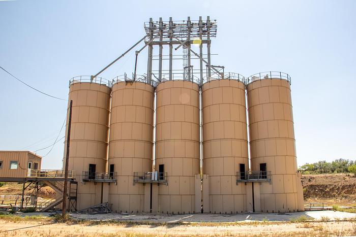 Used 2011 CST 11641CF Drive Through Silos