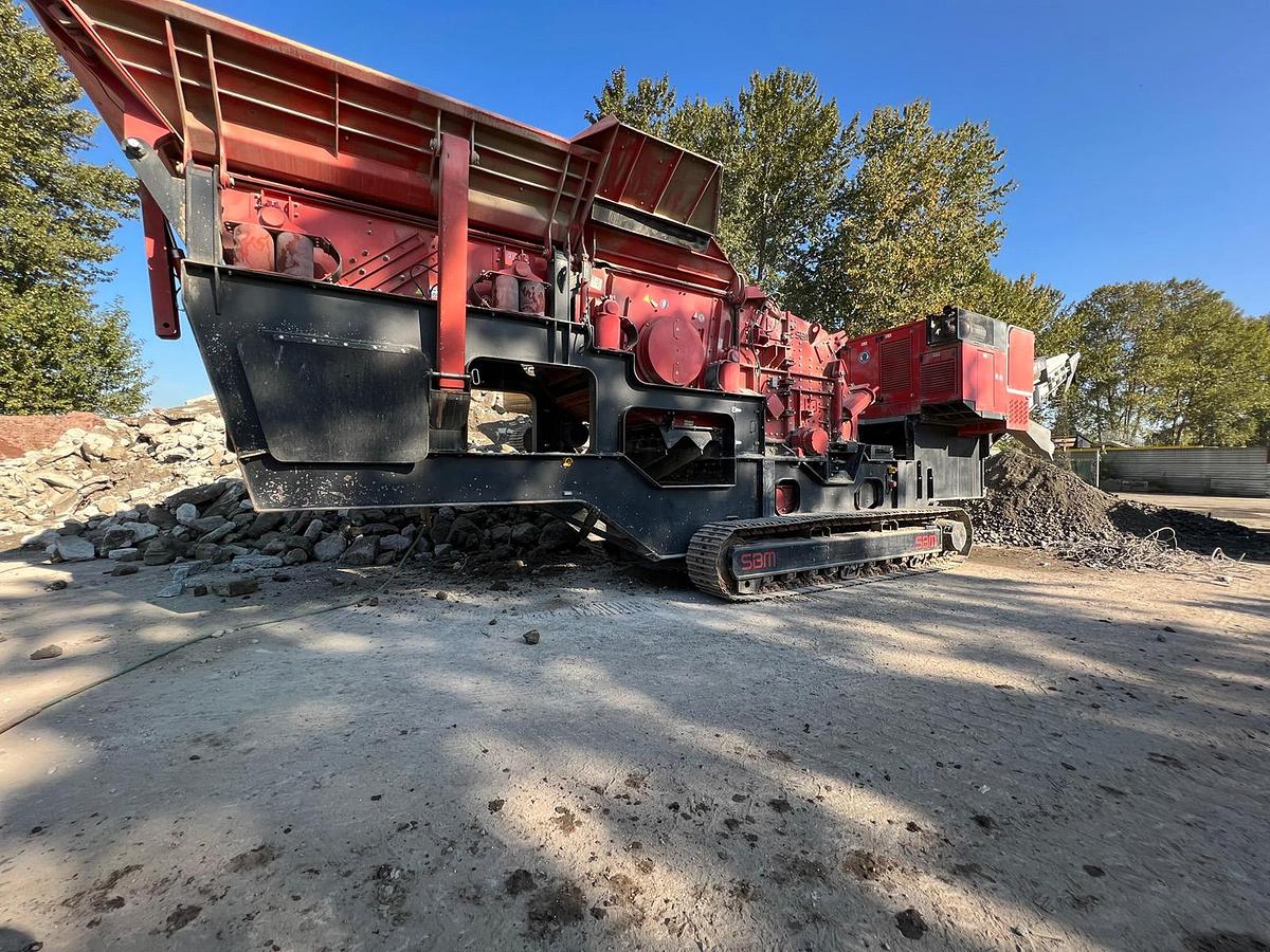 Used 2020 SBM Mineral Processing, GmbH REMAX 500 Impact Track Crusher